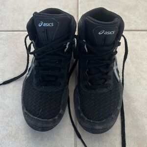Kids ASICS wrestling shoes